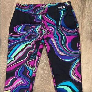 ❣️ 2 Pair—-LIKE NEW SIZE MED FILA LEGGINGS CROP